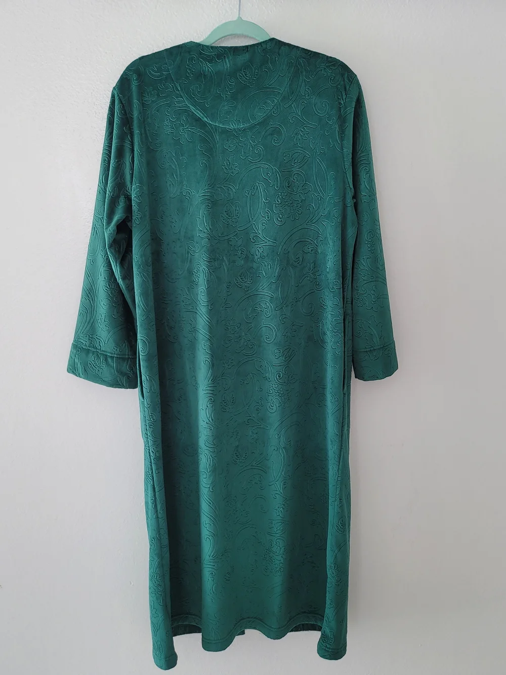 Charter Club Women's Embossed Velour Zip-Front Robe  Exclusive Size M